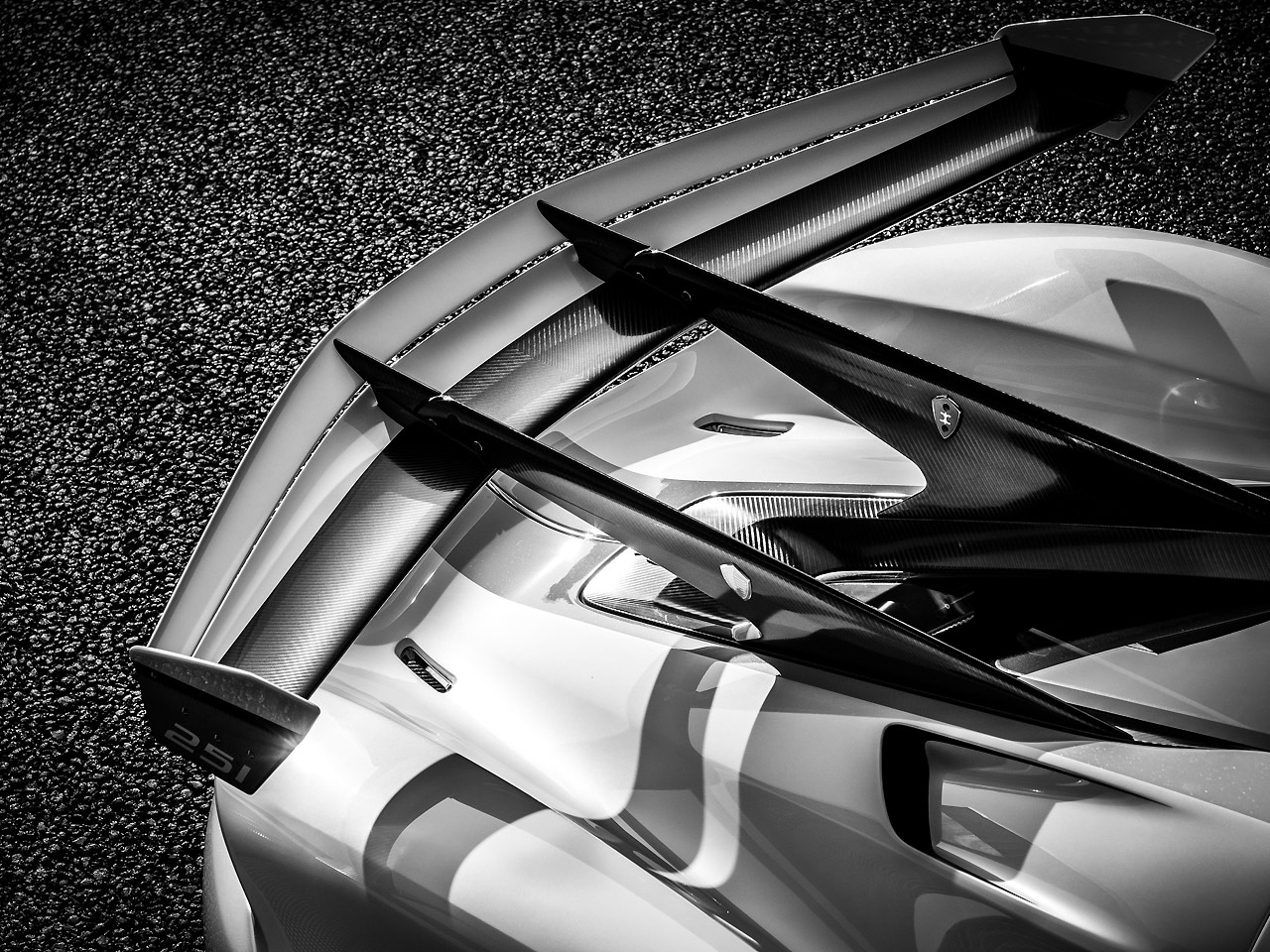 Esser-Automotive-Slide-Koenigsegg_10
