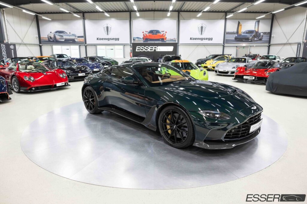 Aston Martin V12 Vantage | Pentland Green | 14/333