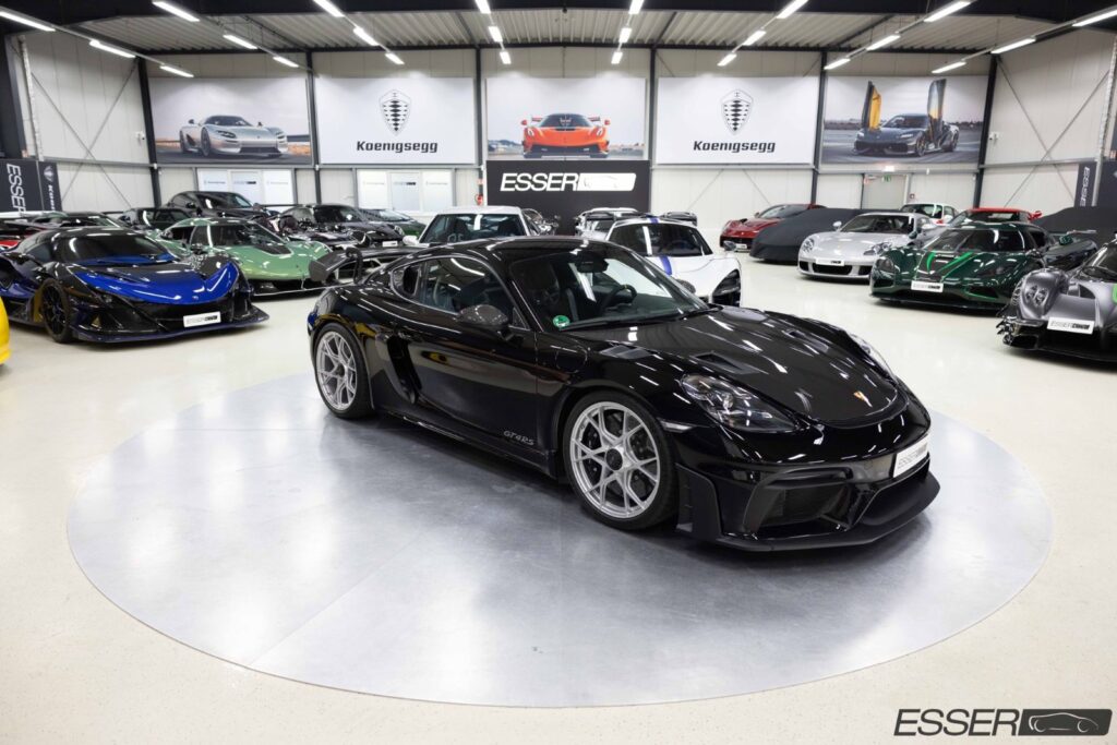 Porsche 718 Cayman GT4 RS | Weissach | Approved